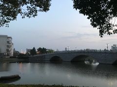 -公益图书馆(江南大学店)