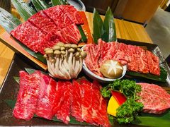 -炼火烤肉店