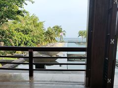 -亚龙湾喜来登·美景台大堂吧