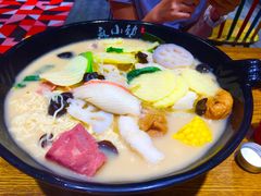 -麻小劲菌汤麻辣烫(体育西路店)