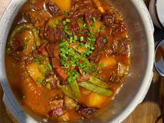 -俭寨大盘鸡·手抓肉·烧烤新疆菜(乌苏路店)