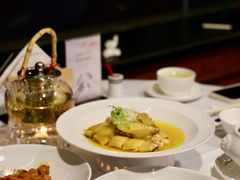 -深圳富苑皇冠假日套房酒店