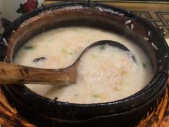-粤港湾砂锅粥·宵夜(宝龙店)