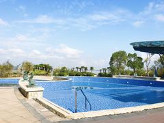 -上海滴水湖皇冠假日酒店