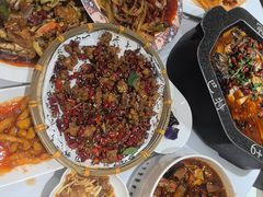 -巴特餐饮6加1音乐餐吧·新疆菜