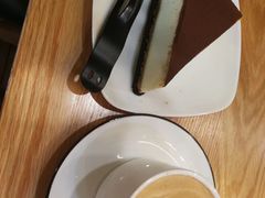 -焙丽拾光(麦凯乐直营店)