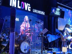 -INLOVE Live House