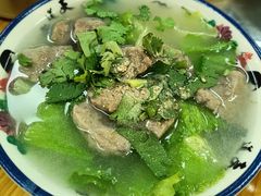 牛肉饼汤-明姨仔潮汕美食·碳炉猪脚·汕尾牛腩饭·起片鸡煲(起义路店)