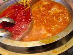 -沸炉重庆老火锅(军事博物馆店)