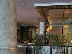 -八府香鸭·啫啫煲(华山路店)