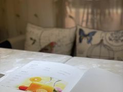 -燕庭·纯燕窝·甜品下午茶(南京西路店)