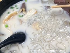 -津津老鸭粉丝馆(正东路店)