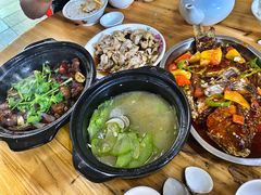 腊肠排骨煲-海口滨海新村143号海南老字号炒菜店