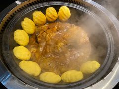 -锅老头海鲜铁锅炖