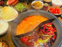 -萍姐火锅·公路夜市(武汉首店)