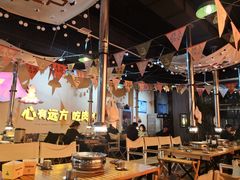 -叽叽扎扎烤肉场(生态城万达店)