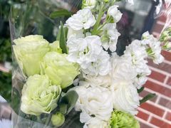 -亭亭鲜花店(中山北路店)