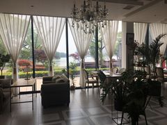 -MOMENT湖景餐厅(解放路店)