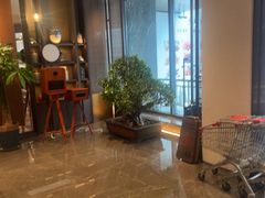 -凤凰园烤鸭店·唐山菜·传承花椒肉(老唐丰路店)