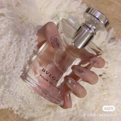 -Pink You美甲洗眉纹绣定制中心