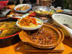 -有红鸡毛店·川菜(建设路店)