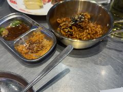 -哈哈碳都·牛肋条无限自助烤肉(台江万达店)