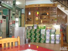-清真磊磊烧烤老店(饮虎池街34号店)
