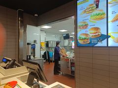 -麦当劳(江湾镇店)