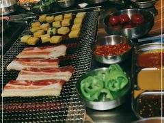 自助取餐区-马路牙子地桌烤肉(工体店)