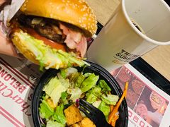 -The Habit Burger Grill 哈比特汉堡(爱琴海店)