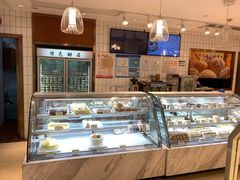 面包甜点陈列柜-老大昌(淮海中路店)