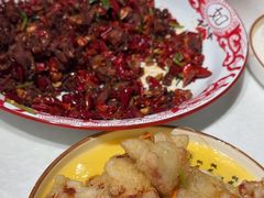 -辣小妮de川菜馆(红旗Mall店)