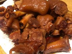 招牌红烧猪蹄-葛记焖饼(伏牛路店)