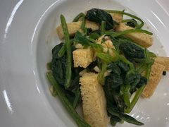 -汗腾格里·风味餐厅(新疆驻京办店)
