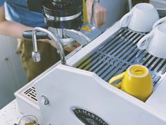 -YECLIP COFFEE黄色回形针咖啡