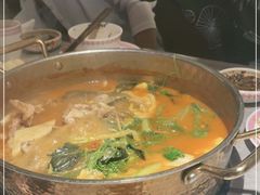 -野山舂·贵州现舂酸汤牛肉(民生路店)