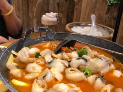 -老滇山寨•云南特色菜•地方菜•民族风情歌舞表演(金碧店)