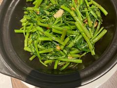 -港丽餐厅(来福士店)