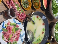 -贵厨酸汤牛肉(小十字店)