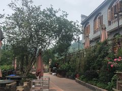 -楠柏弯休闲山庄(梨花溪店)