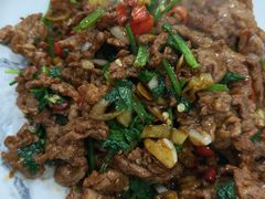 -湖南人家湘菜馆(镇江路店)