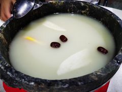 -墨脱石锅椰子鸡•香草鸭•东山羊(大东海店)