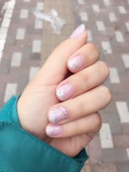 -小红楼美甲美容中心