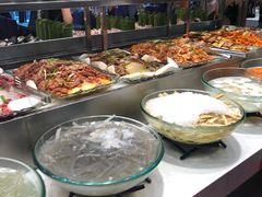-新艺自助美食城(中山路店)