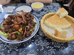 -八两八金·莱芜特色炒鸡(市南漳浦路店)