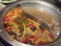 -廖掌柜·重庆鲜货火锅(上海首店)