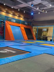 -探奇乐园蹦床公园(日月广场店)