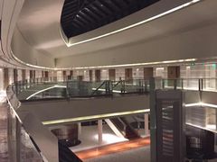 -上海滴水湖皇冠假日酒店