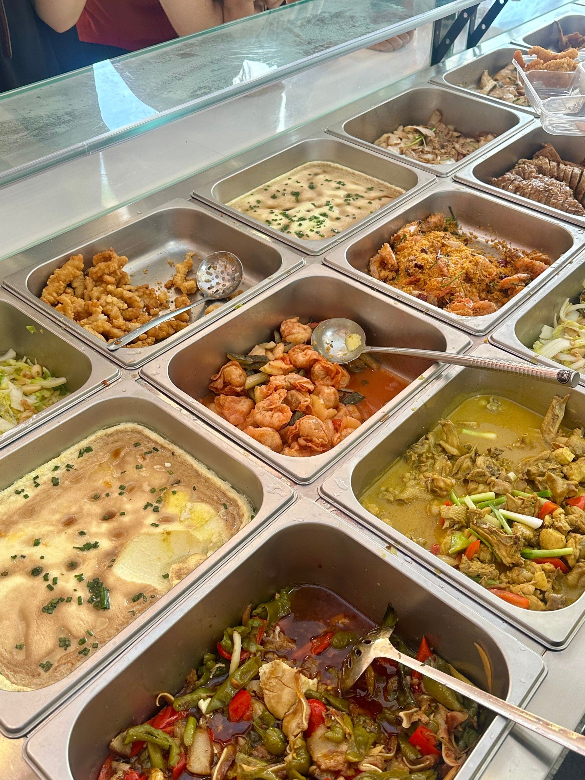 汕头打工人爱去的自选快餐!15r还送汤!