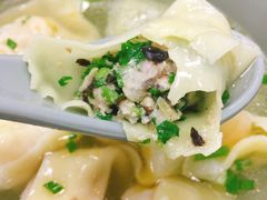 香菜木耳鲜肉馄饨-顶巧鸡汤馄饨(虹口总店)